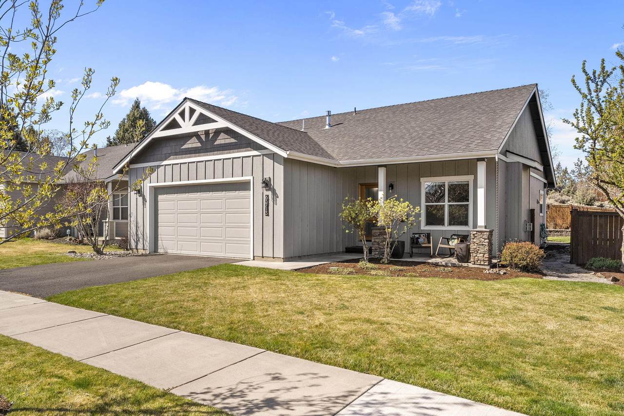 63713 Hunters Circle - Photo 1