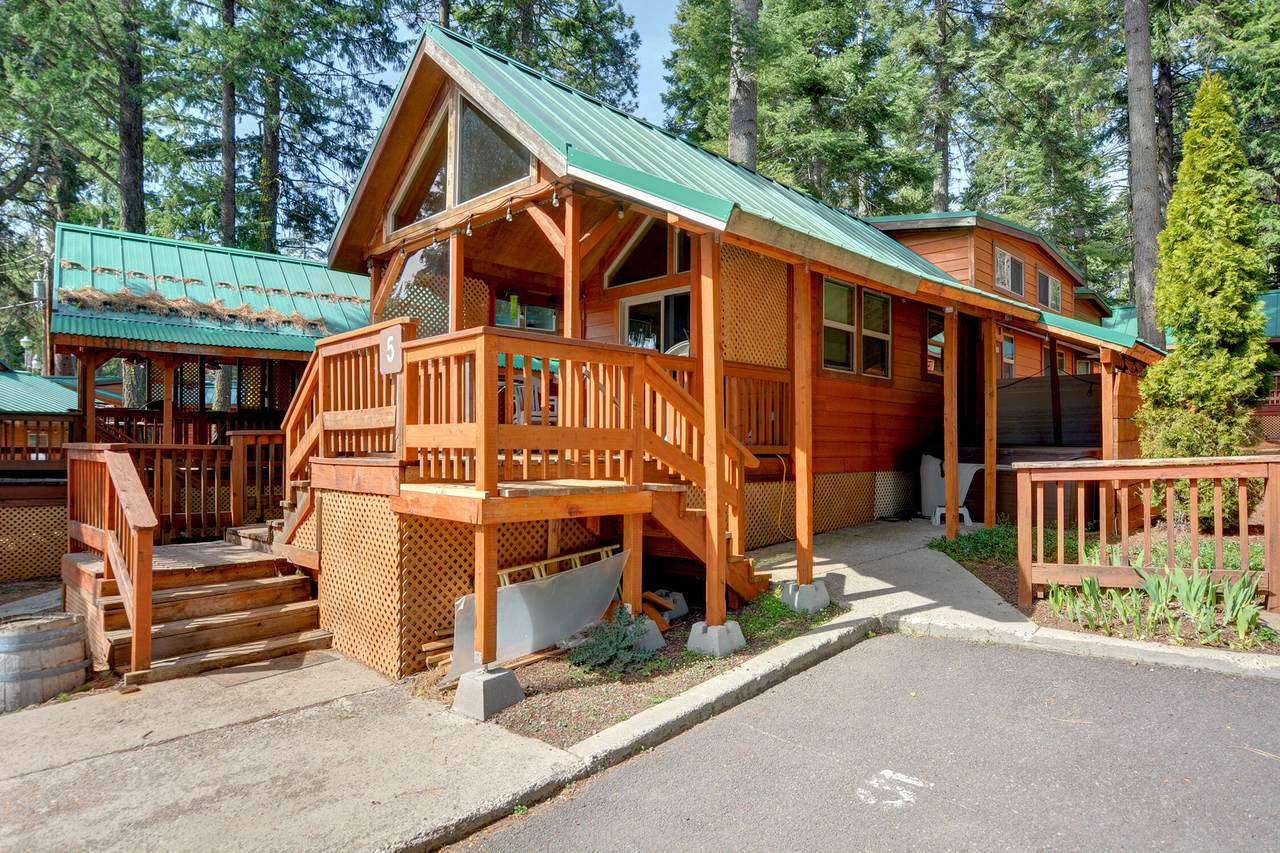 7900 Hyatt Prairie Road - Photo 1