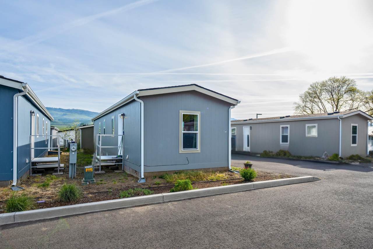 460 Arnos Street - Photo 1