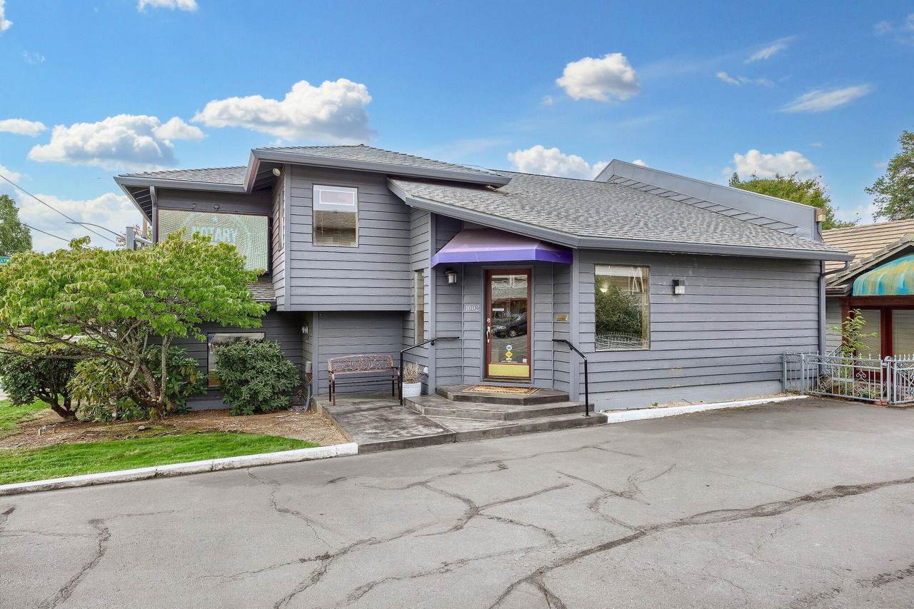 1002 6th Street - Photo 1
