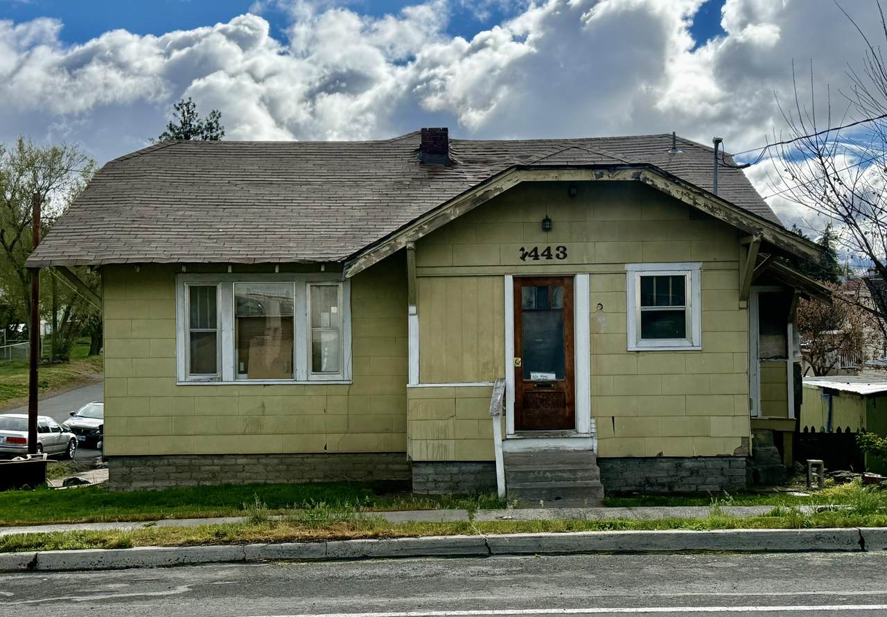 1443 Oregon Avenue - Photo 1