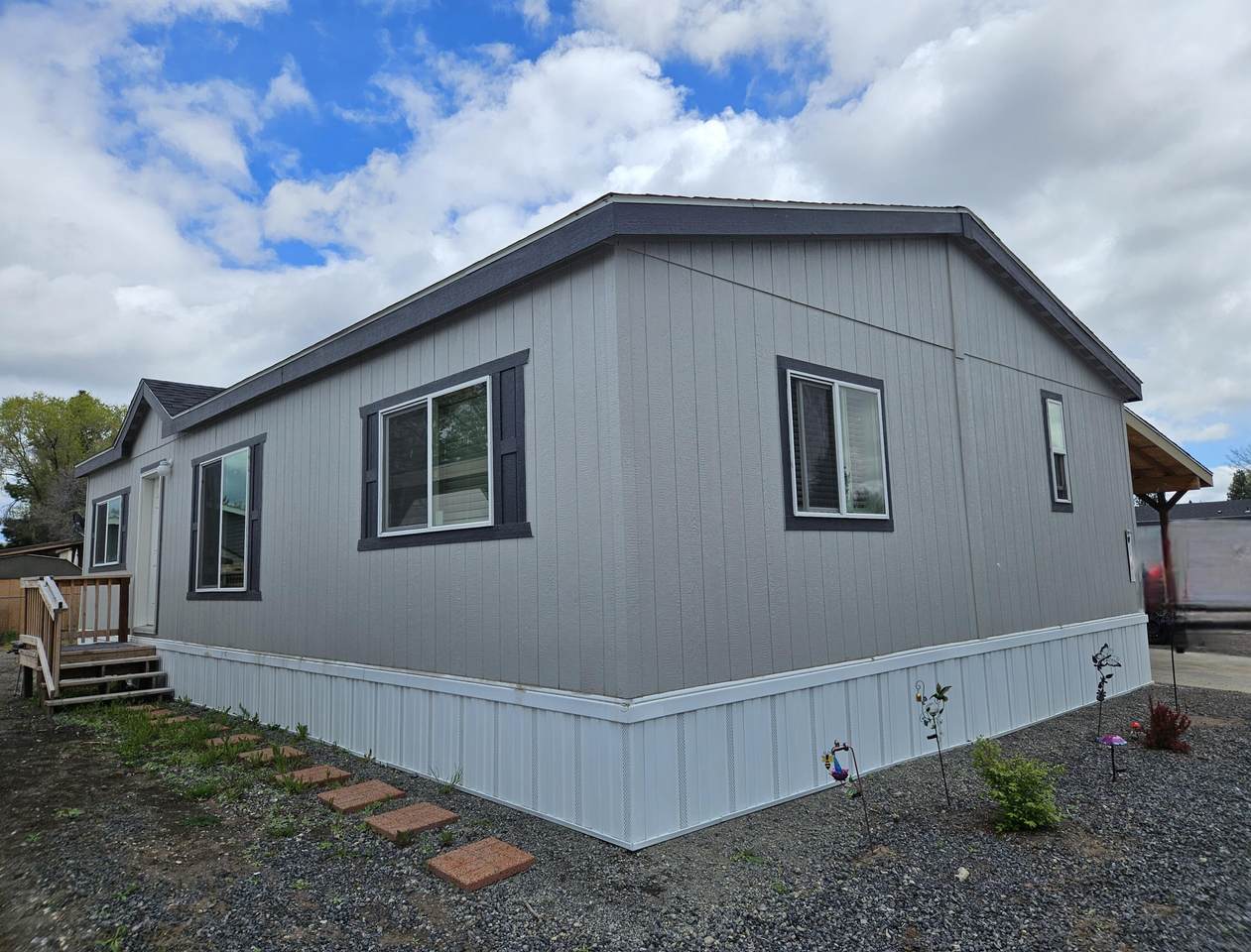 4647 Winter Avenue - Photo 1