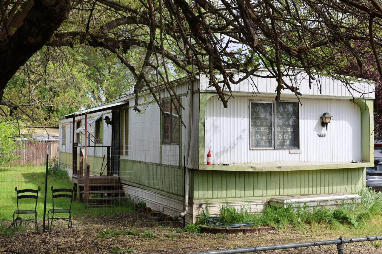 2685 Avenue A - Photo 1
