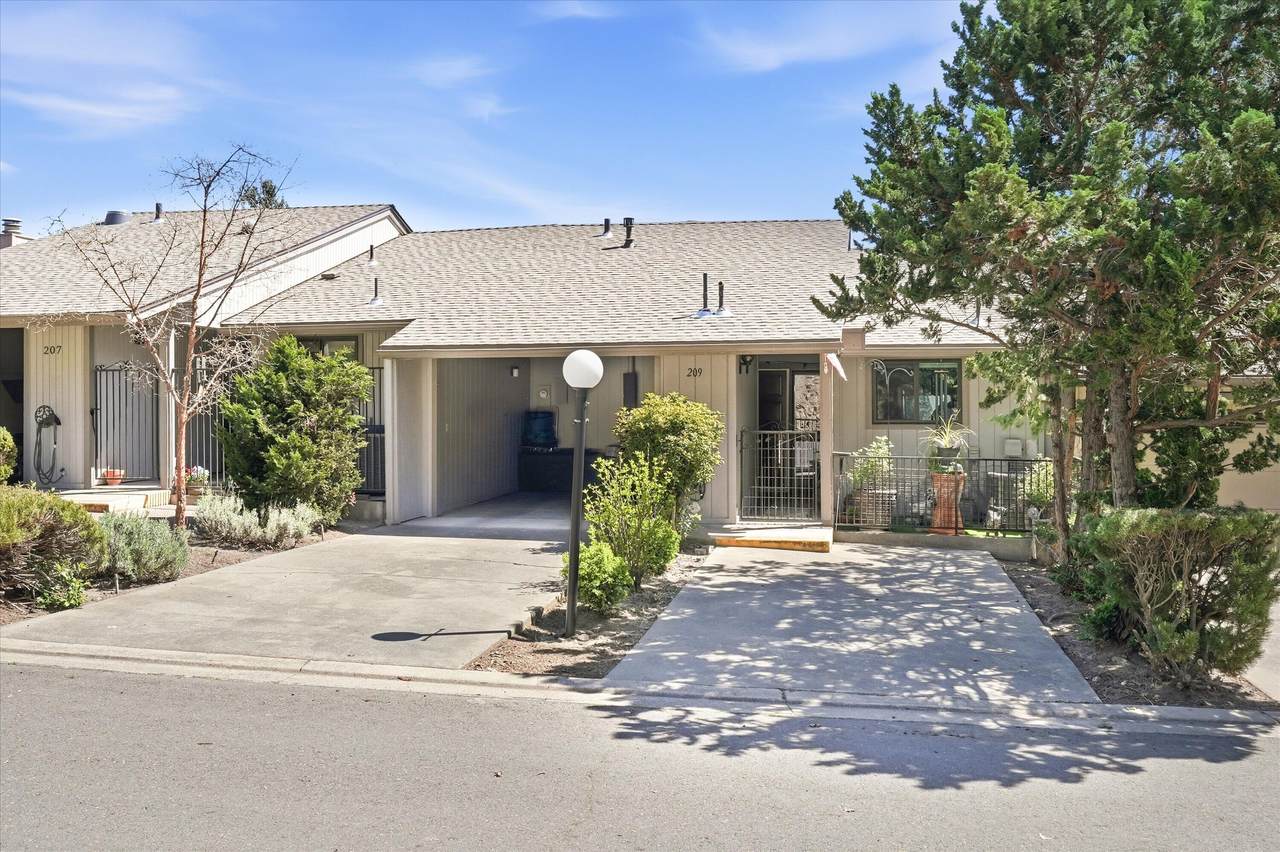209 Florence Avenue - Photo 1