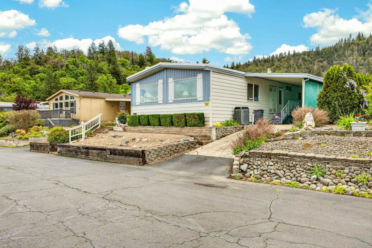 3955 Stage Road - Photo 1