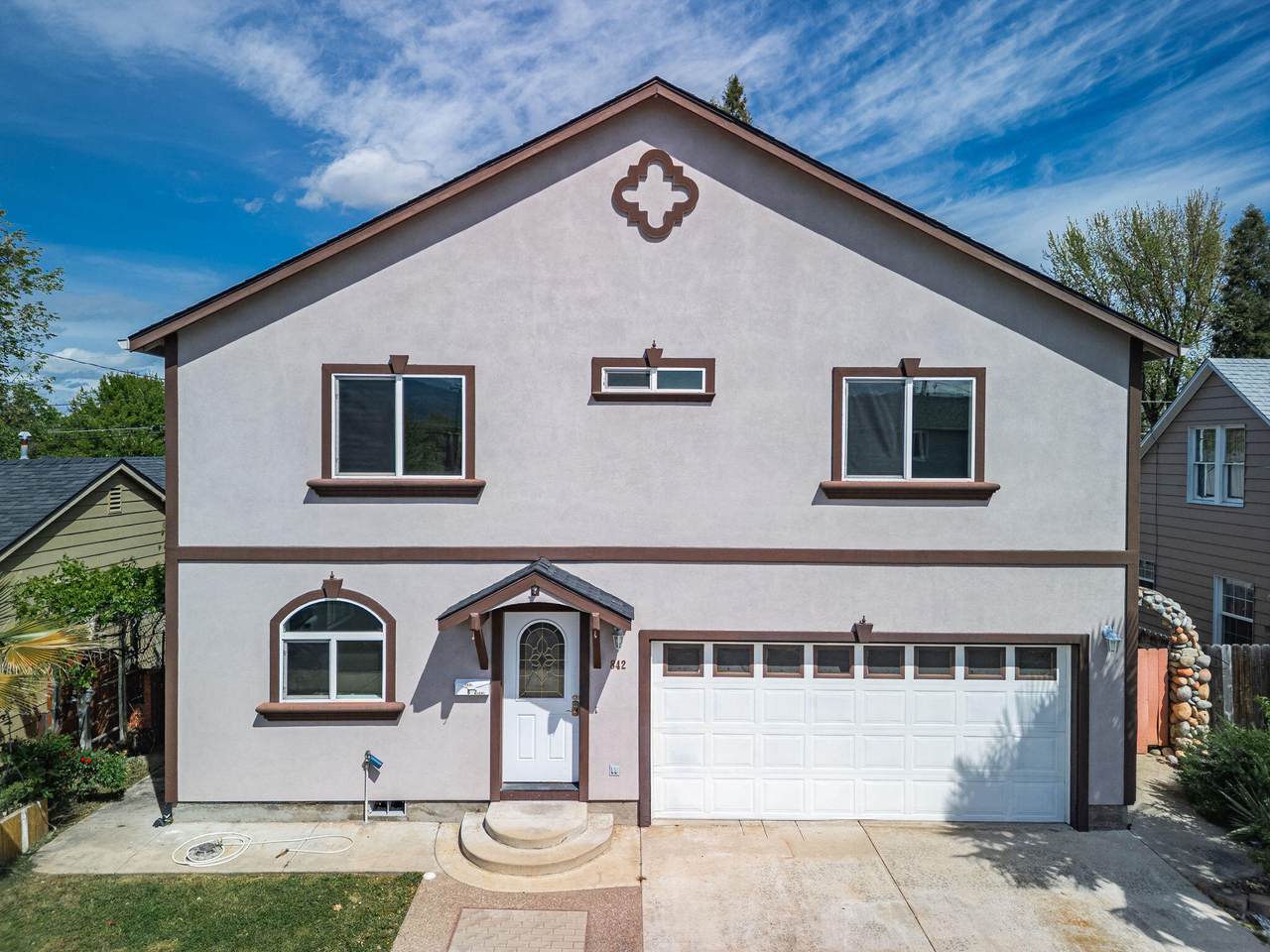 842 14th Street - Photo 1
