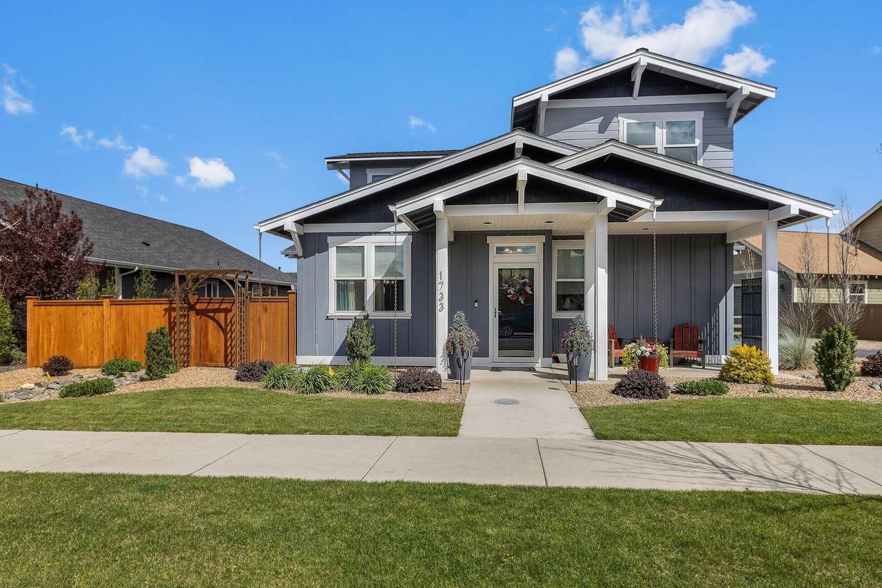 1733 Hemlock Avenue - Photo 1