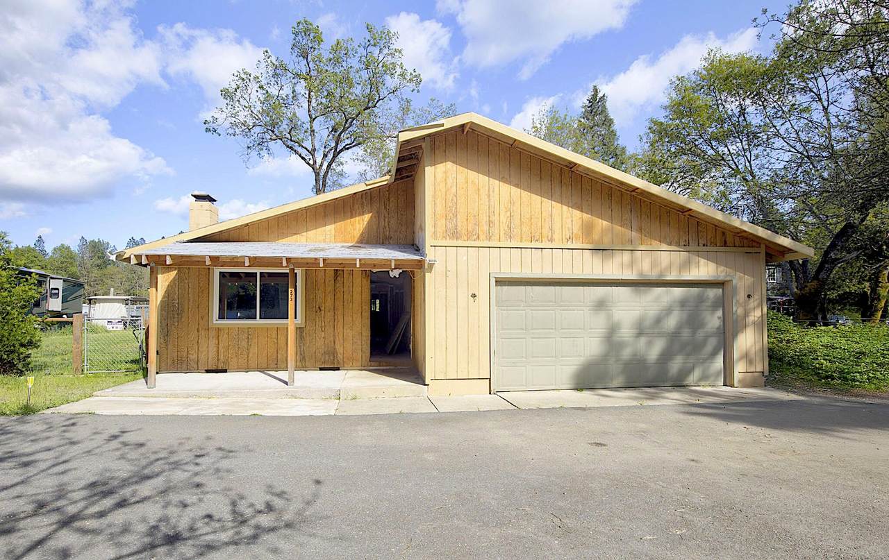 273 Genverna Glen - Photo 1