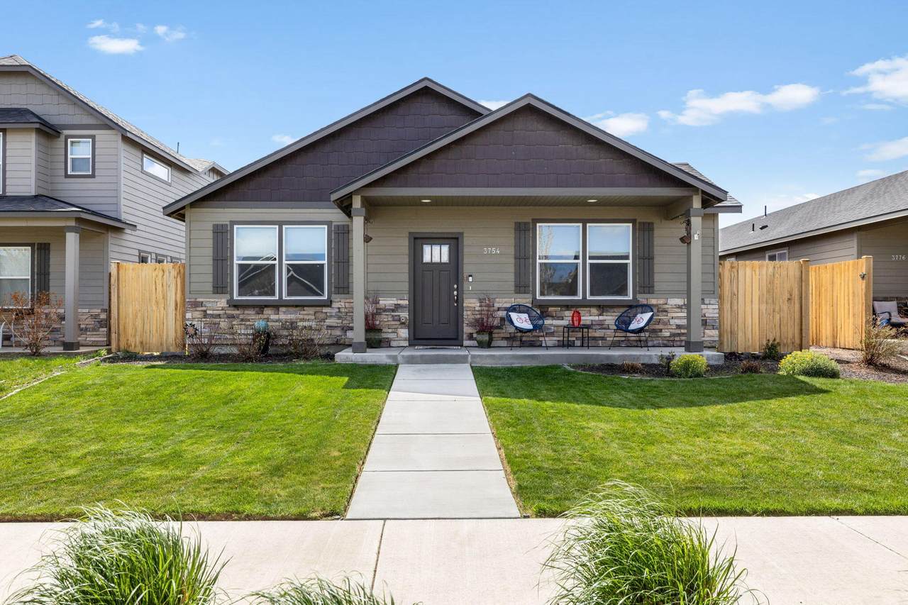 3754 Metolius Avenue - Photo 1