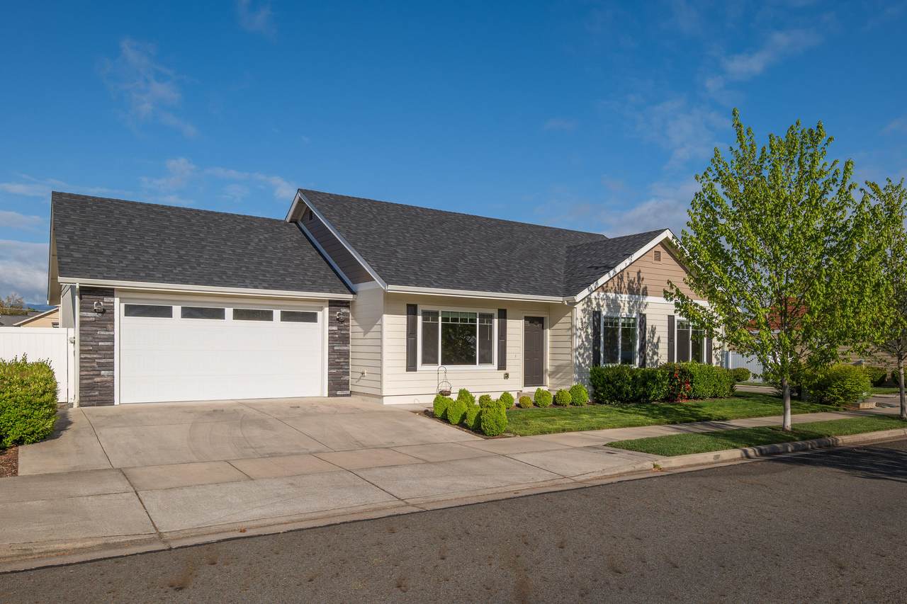 918 Blackberry Lane - Photo 1