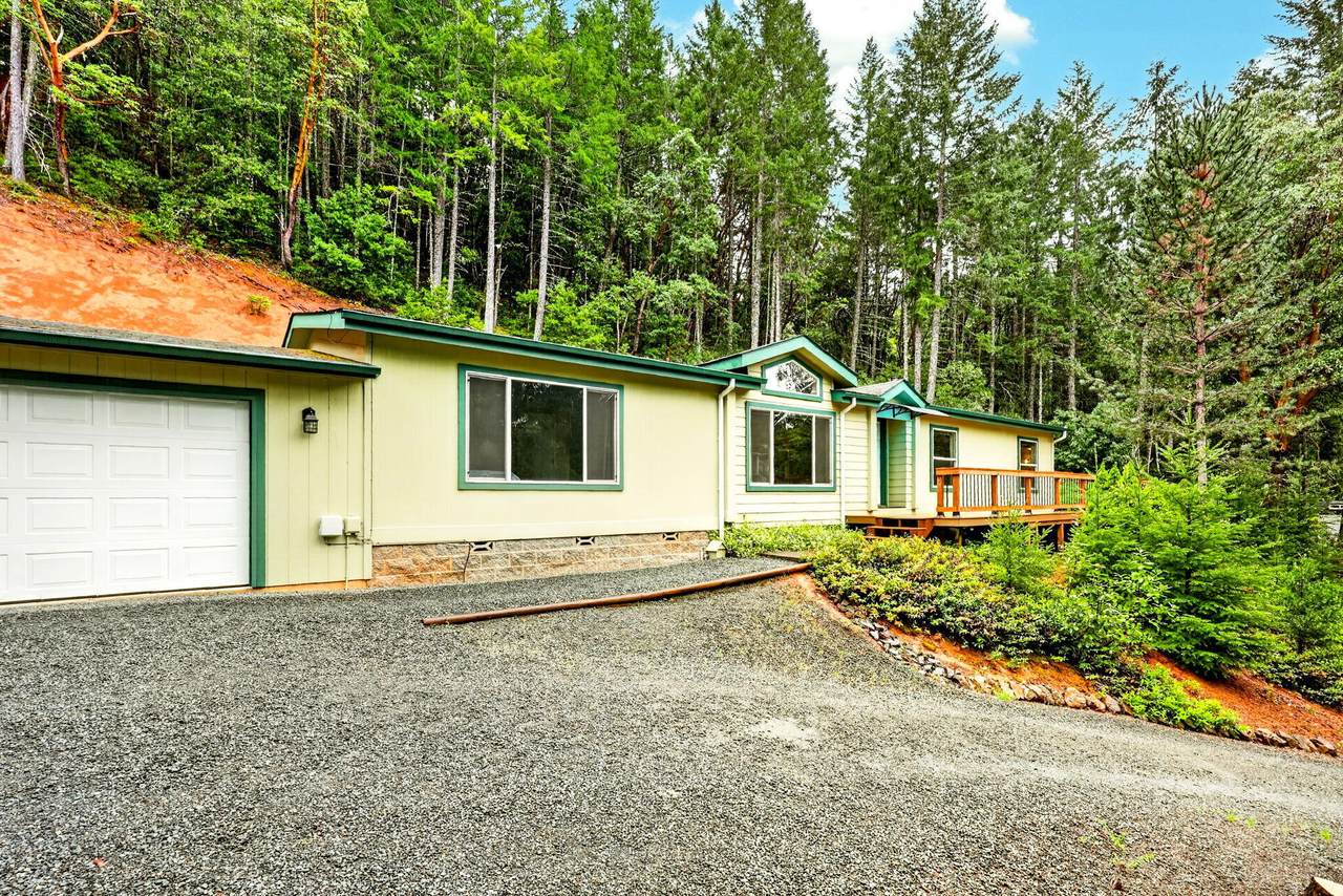 5445 Thompson Creek Road - Photo 1