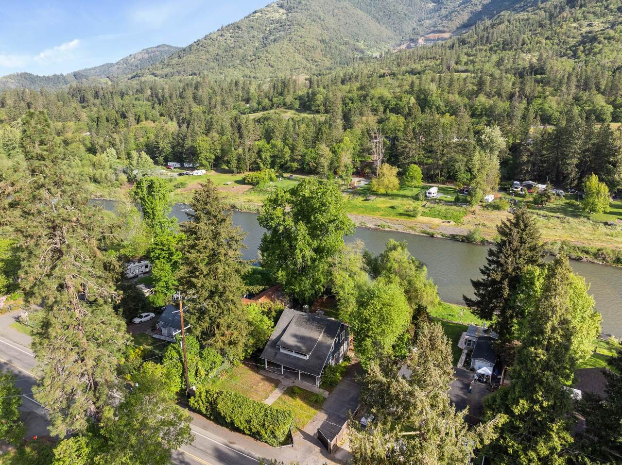 6560 Rogue River Highway - Photo 1
