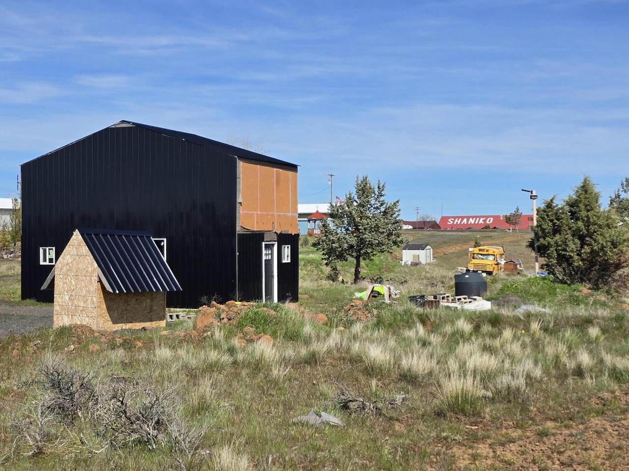48712 B Street - Photo 1