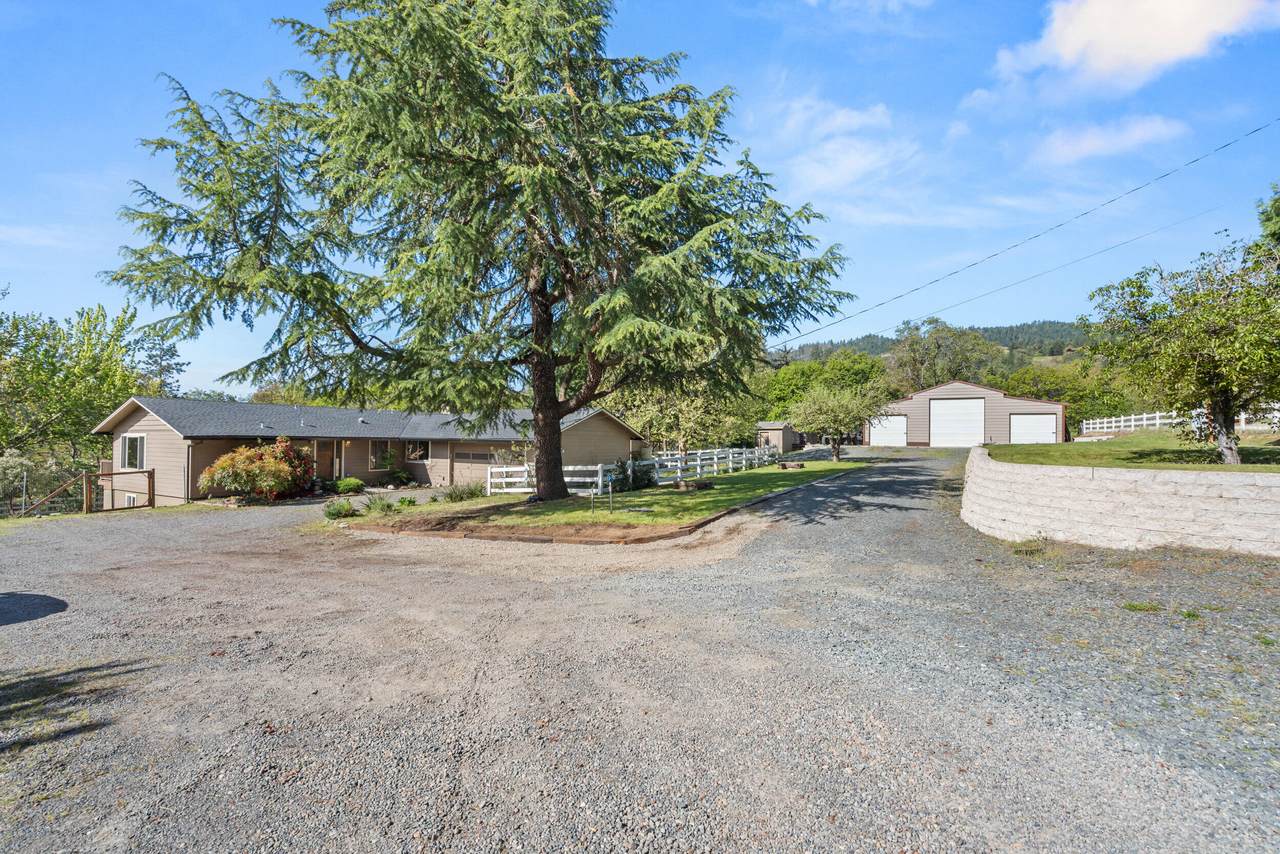3583 Ross Lane - Photo 1