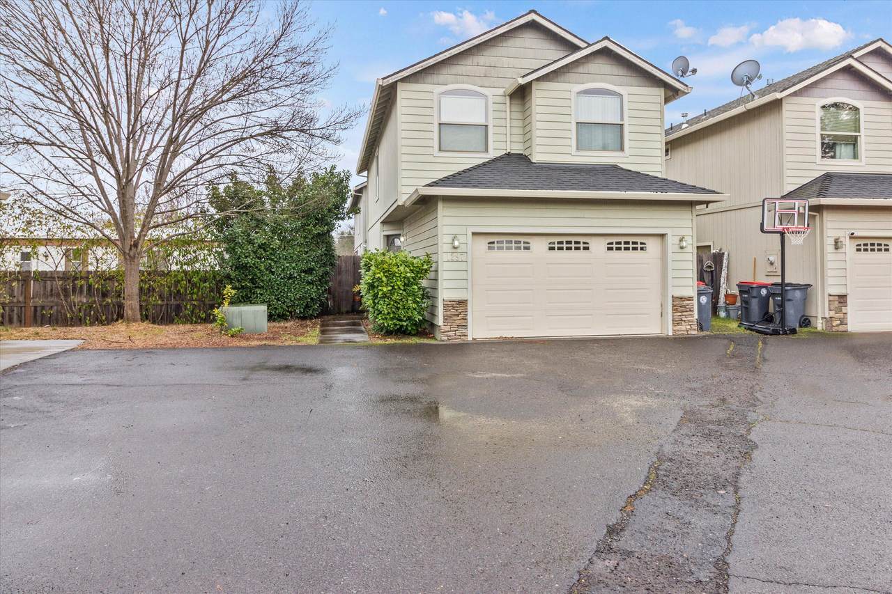 1297 Clearsprings Drive - Photo 1