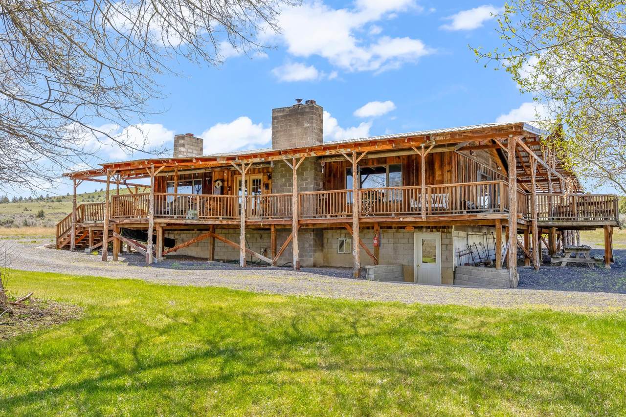 25887 Weberg Road - Photo 1