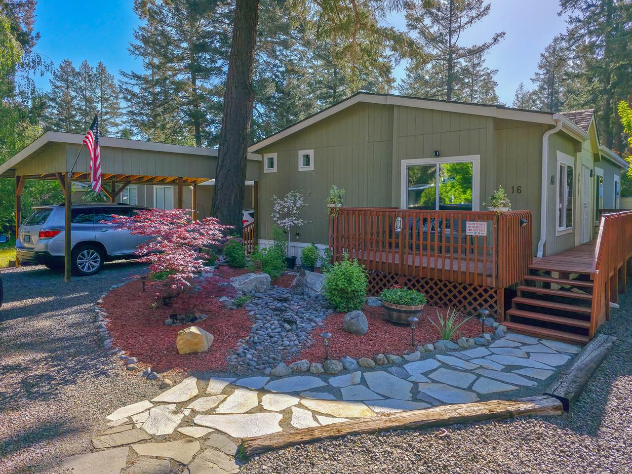 537 Thompson Creek Road - Photo 1