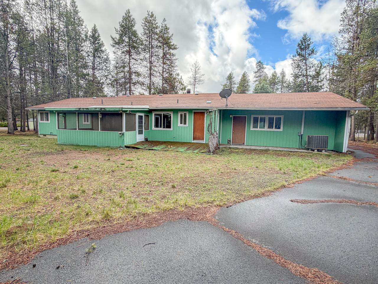15972 Sunrise Boulevard - Photo 1