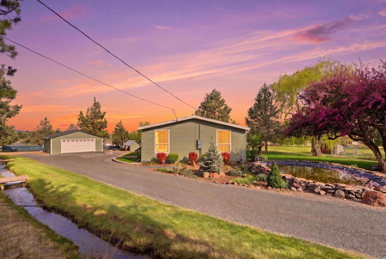 64992 Valeview Drive - Photo 1