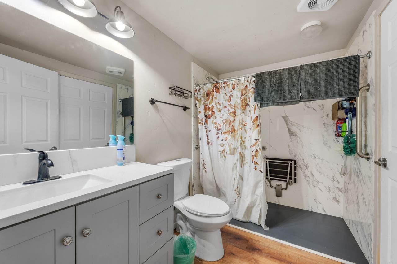 https://bt-photos.global.ssl.fastly.net/coar/1280_boomver_1_220220996-2.jpg