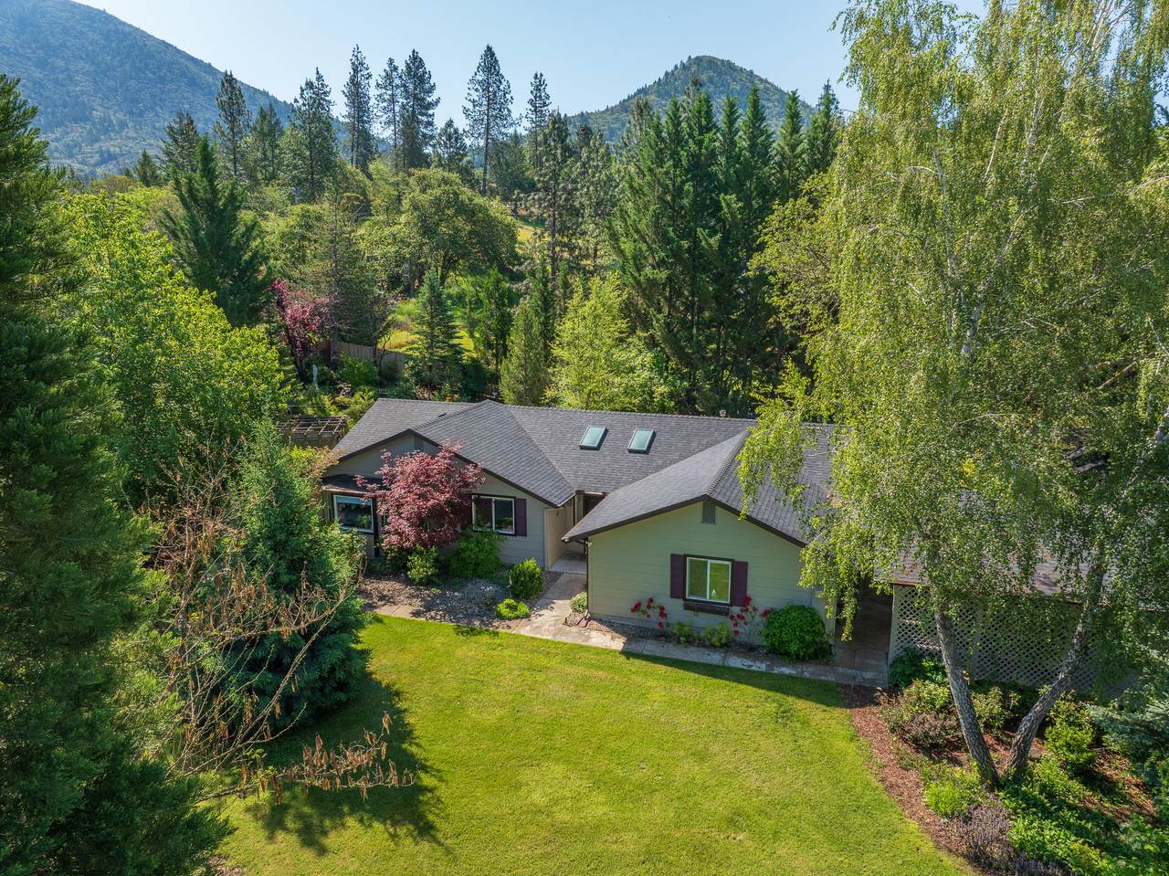 345 Ponderosa Lane - Photo 1