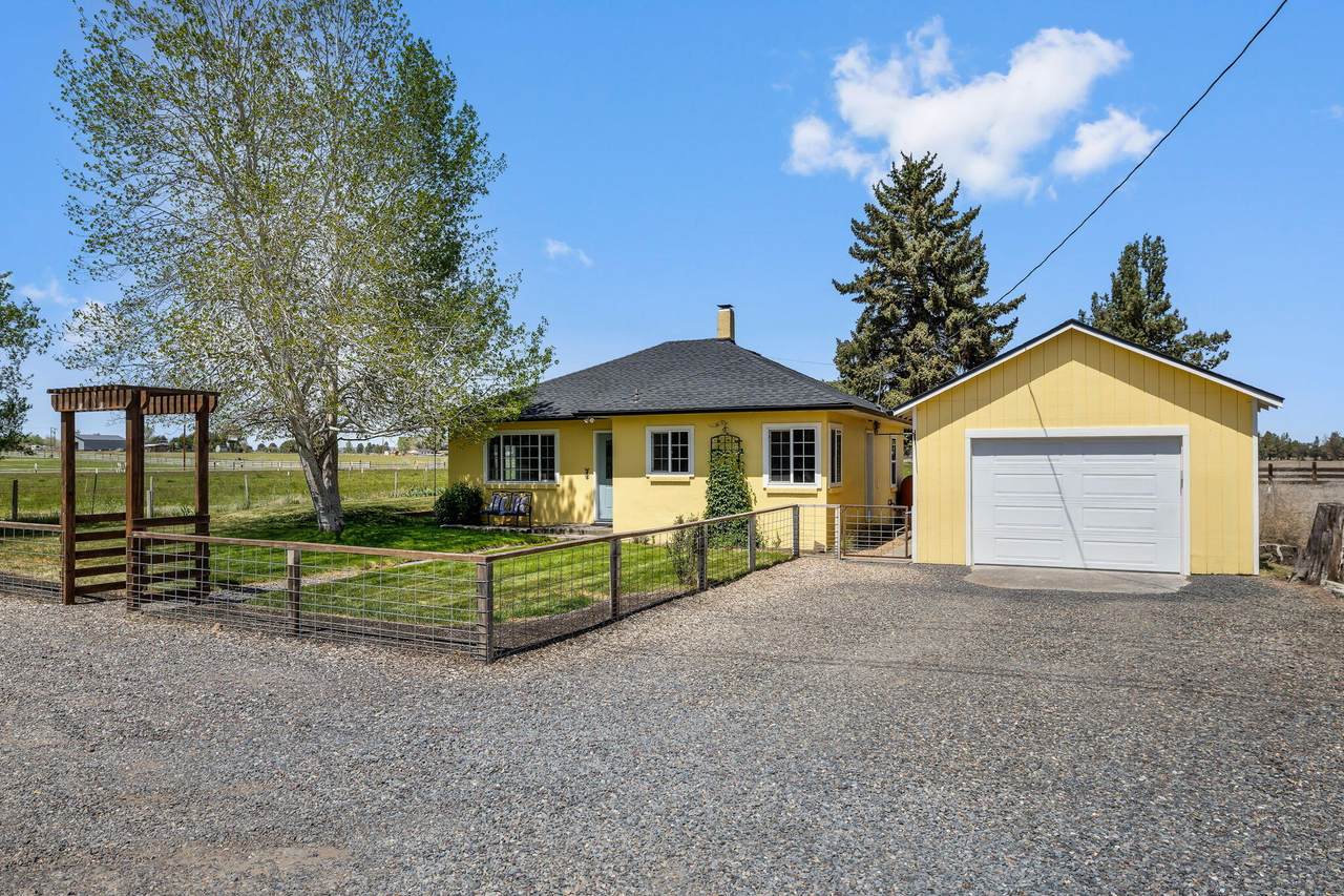 21298 Young Avenue - Photo 1