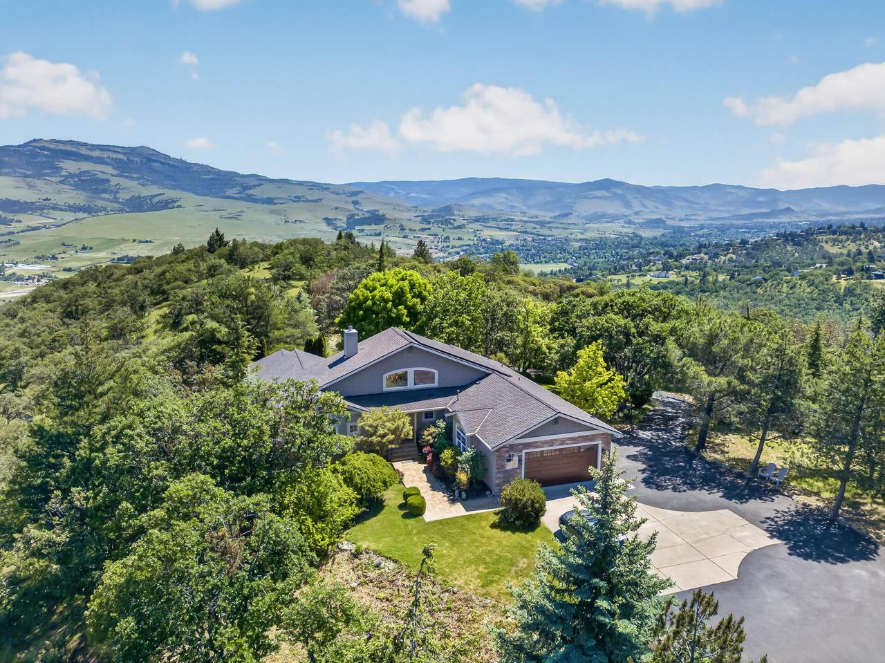1601 Frank Hill Road - Photo 1