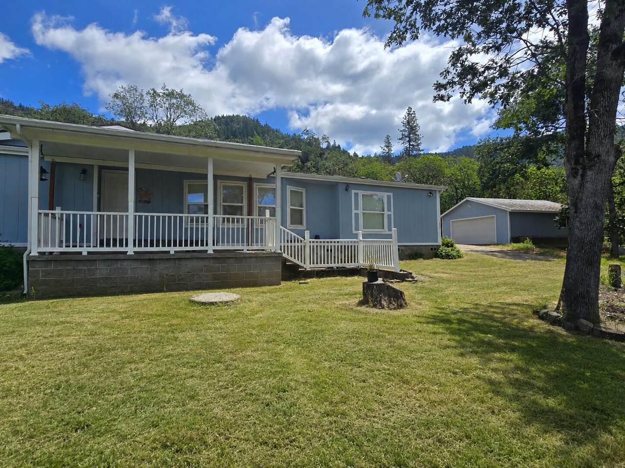 235 Dearing Way - Photo 1