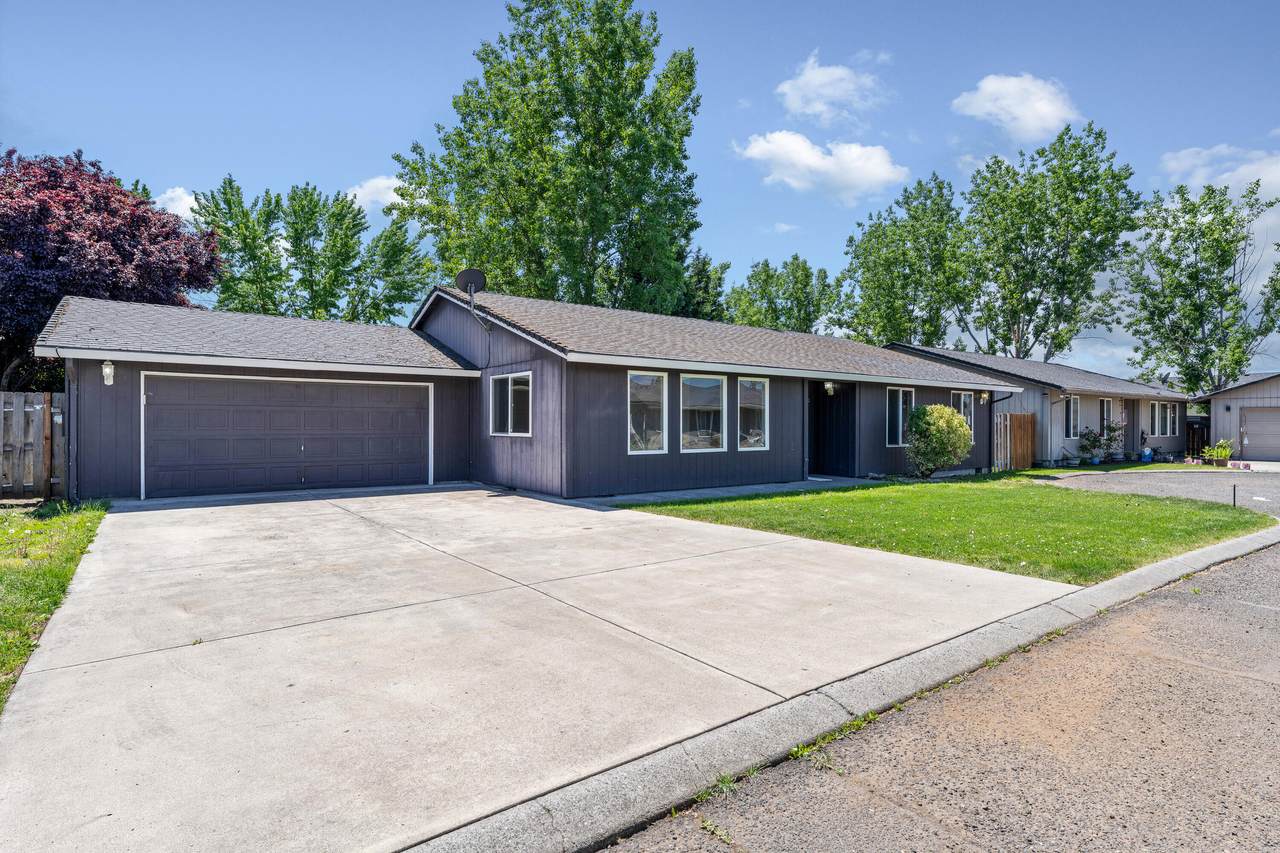 3452 Lazy Lane - Photo 1