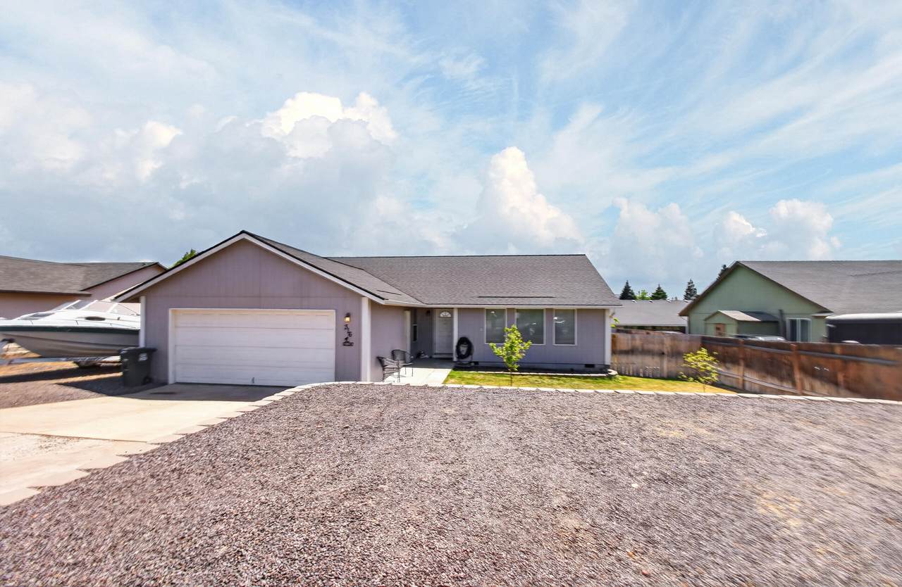 316 Geneva Street - Photo 1