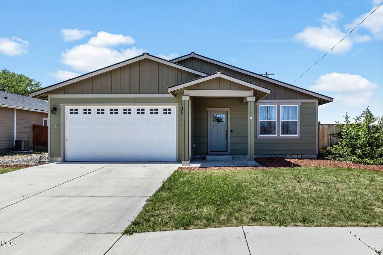 647 Liberty Drive - Photo 1