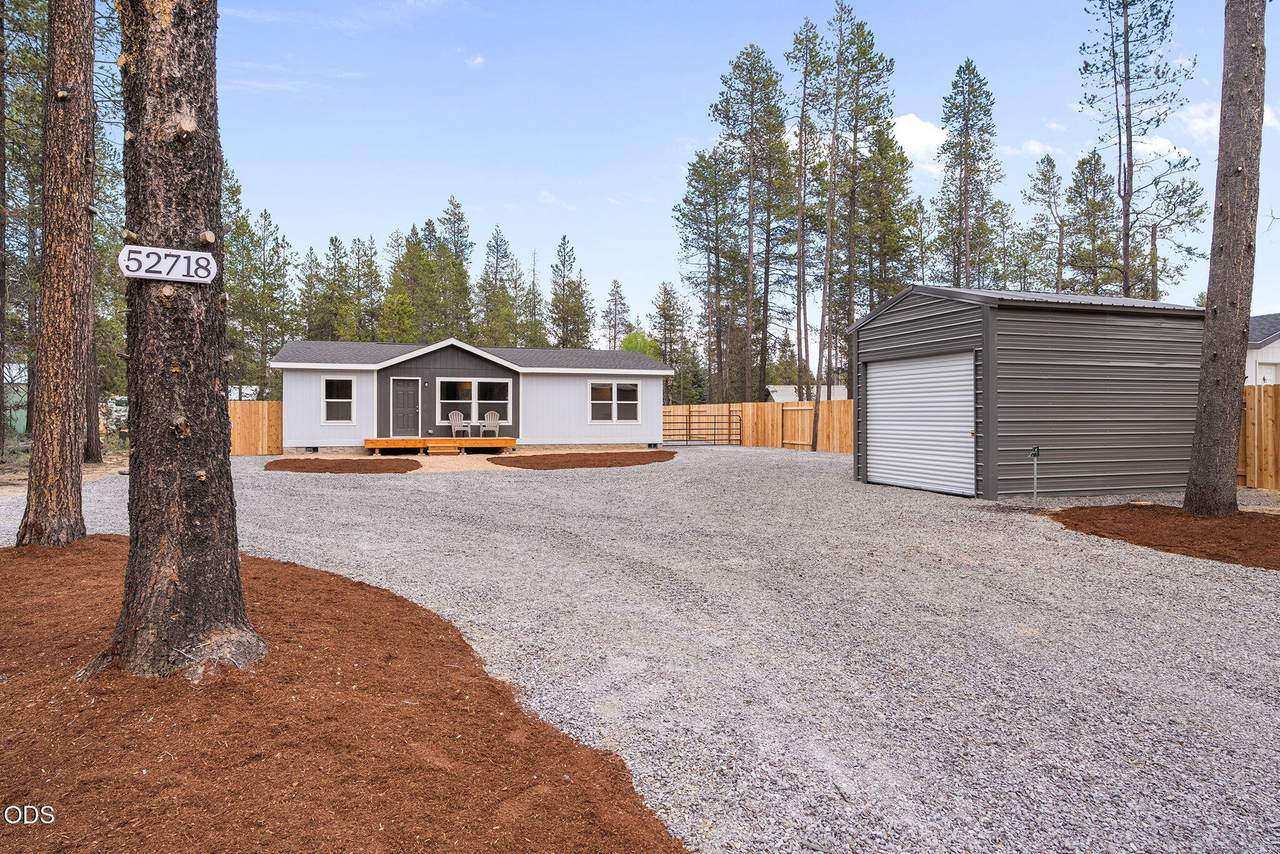 52718 Oak Drive - Photo 1