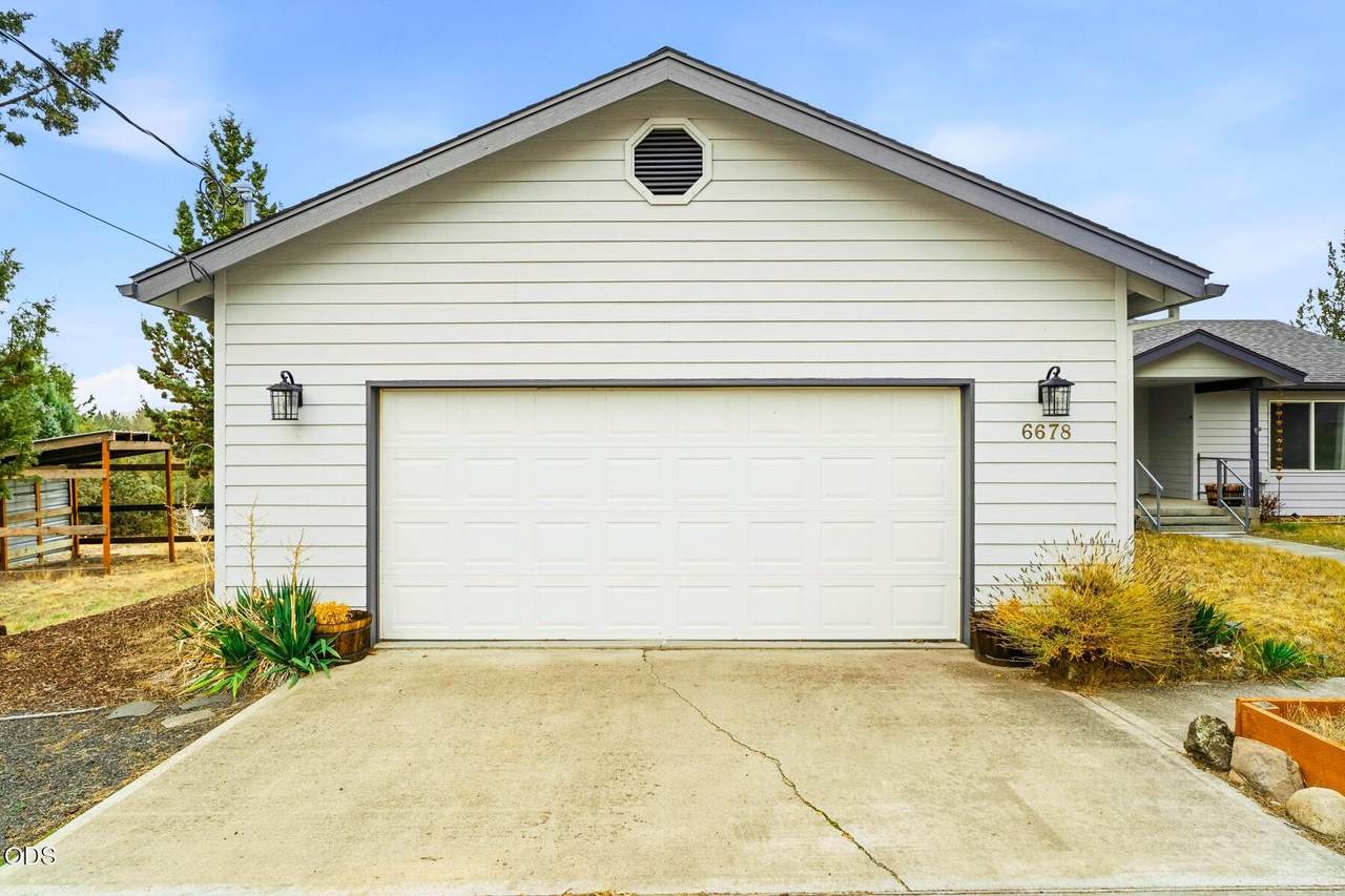 6678 Davis Loop - Photo 1