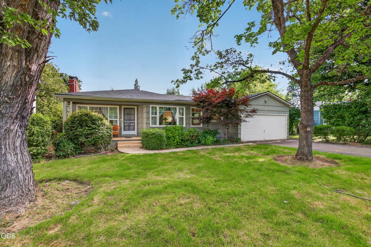2317 Main Street - Photo 1