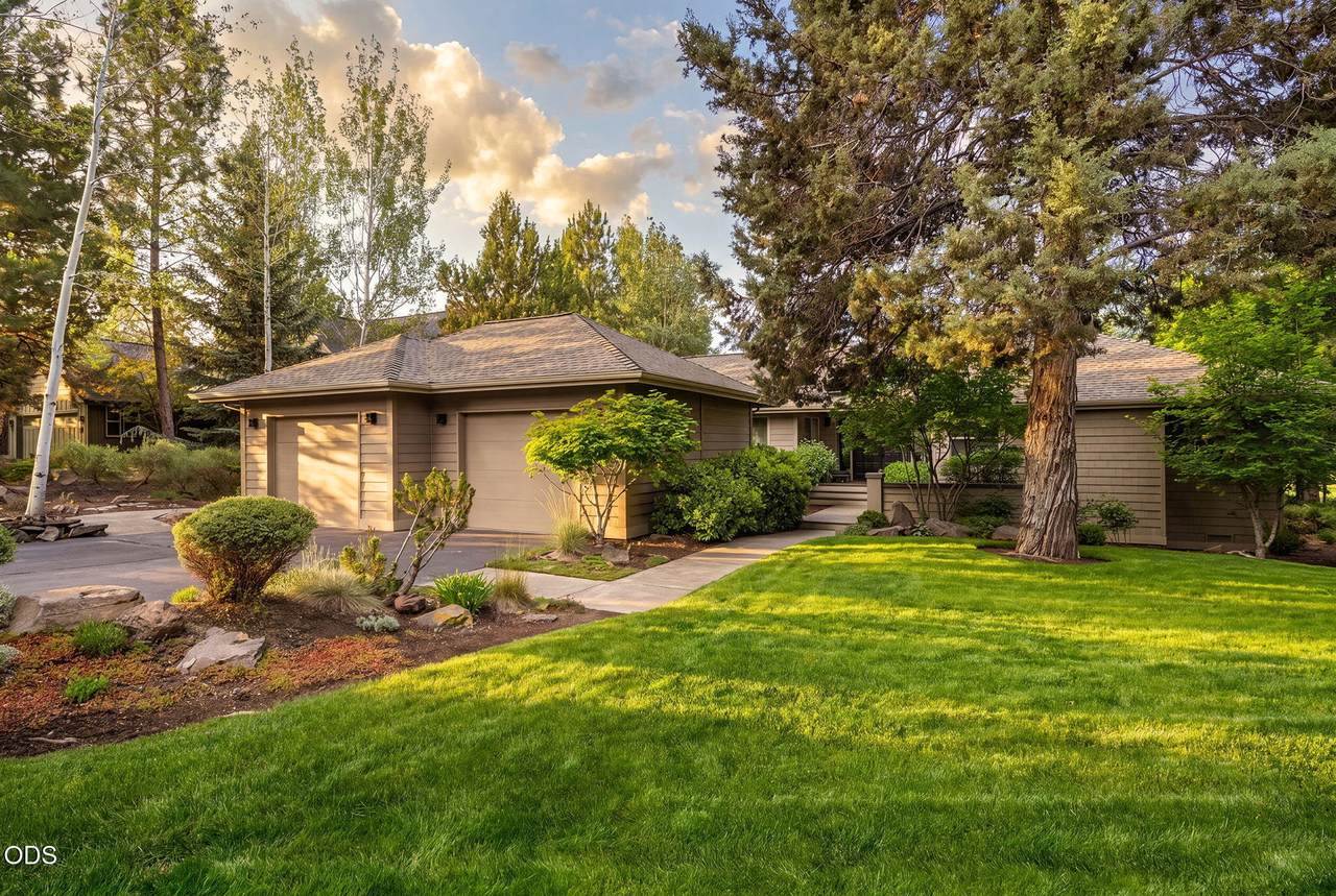 2767 Champion Circle - Photo 1