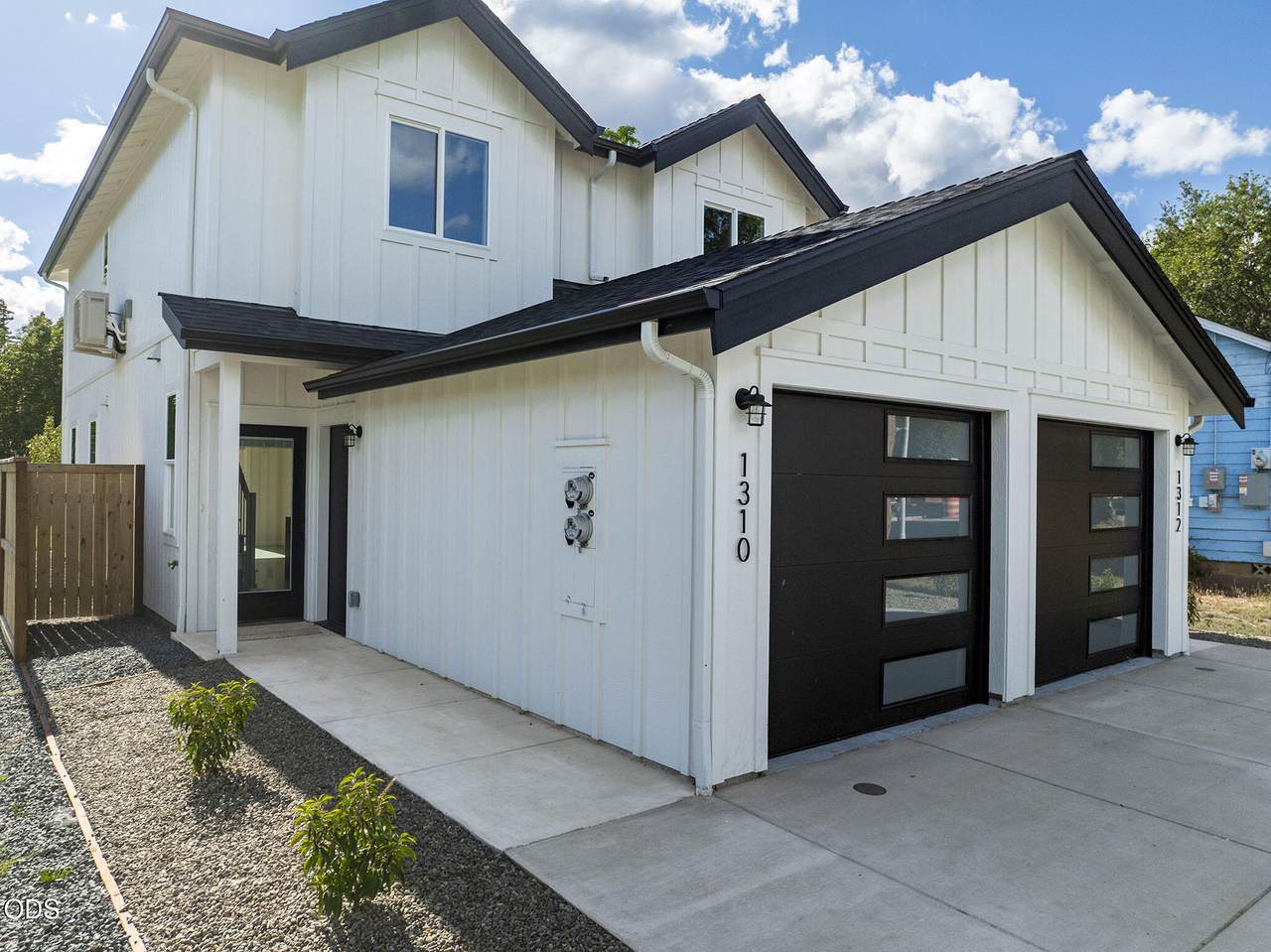 1310 Conklin Avenue - Photo 1