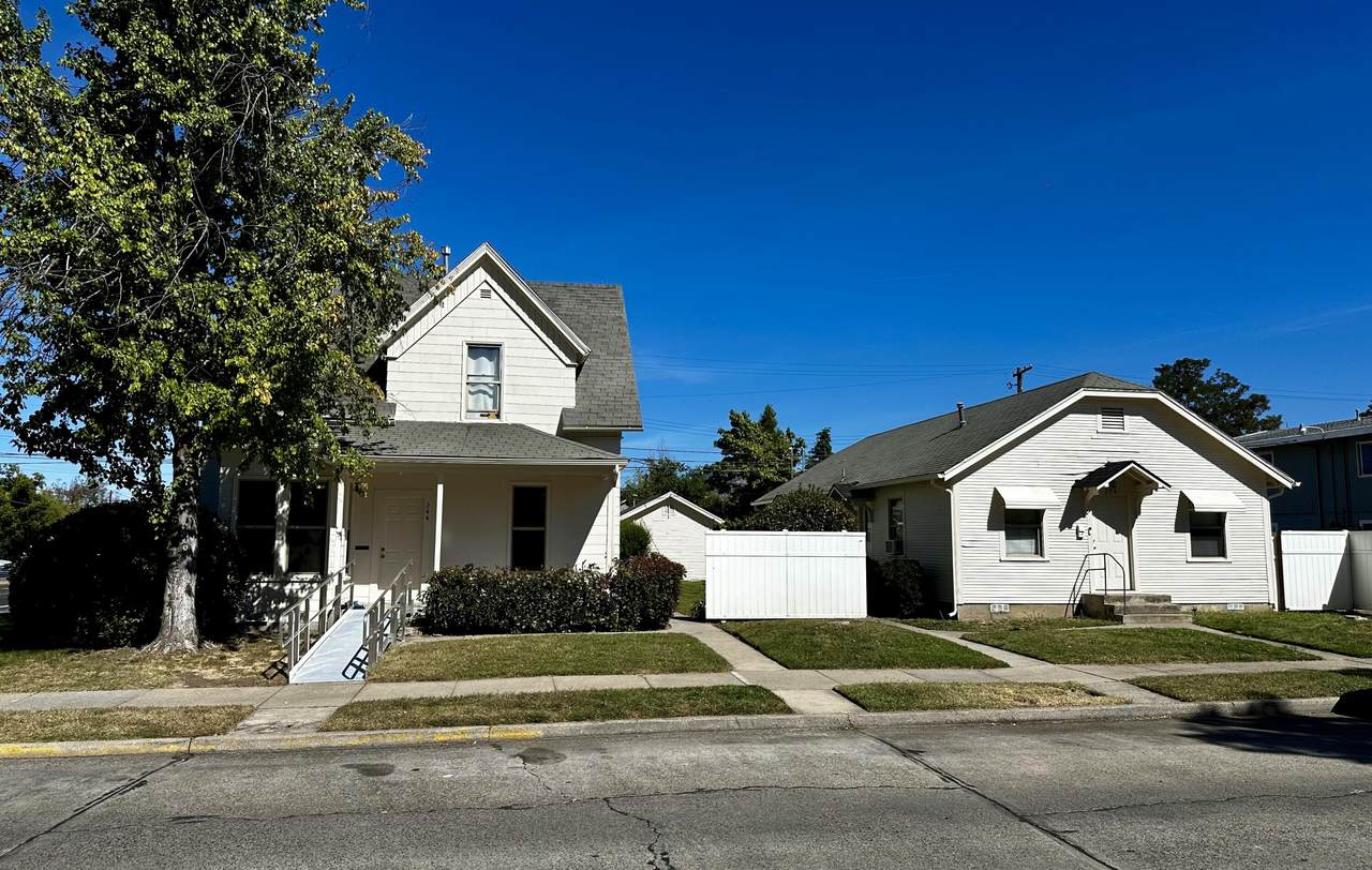 325 4th Street - Photo 1