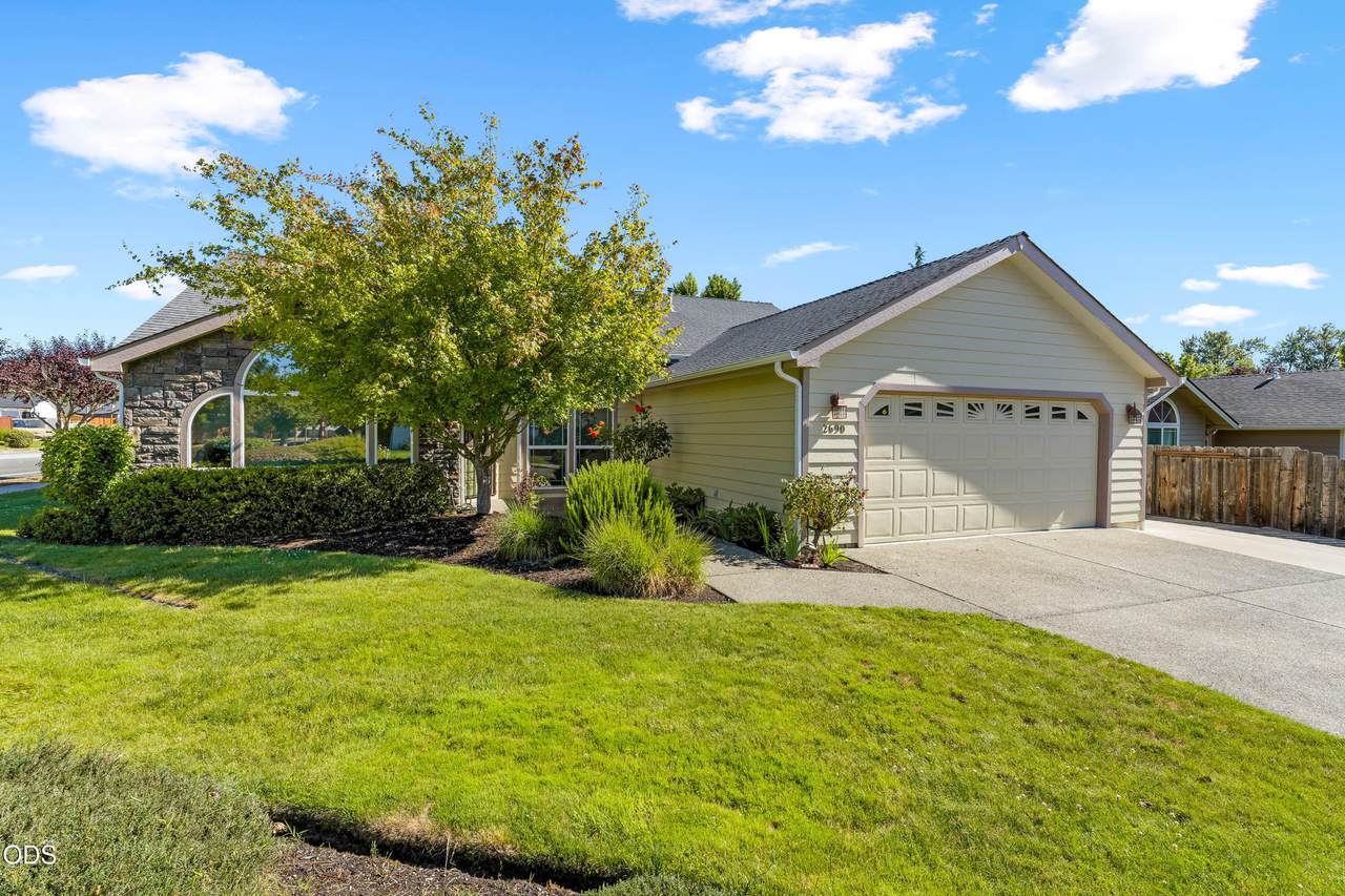 2690 Trinity Way - Photo 1