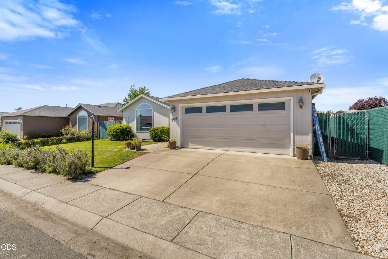 2343 New Haven Drive - Photo 1