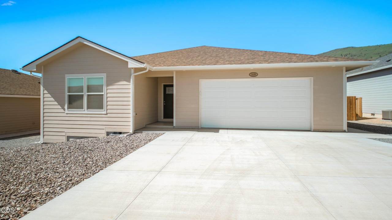 5499 Shalynn Drive - Photo 1