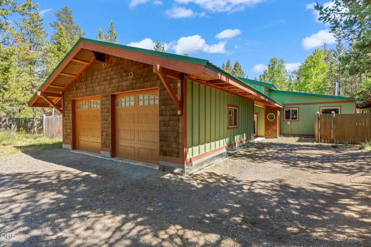 17283 Kingfisher Drive - Photo 1