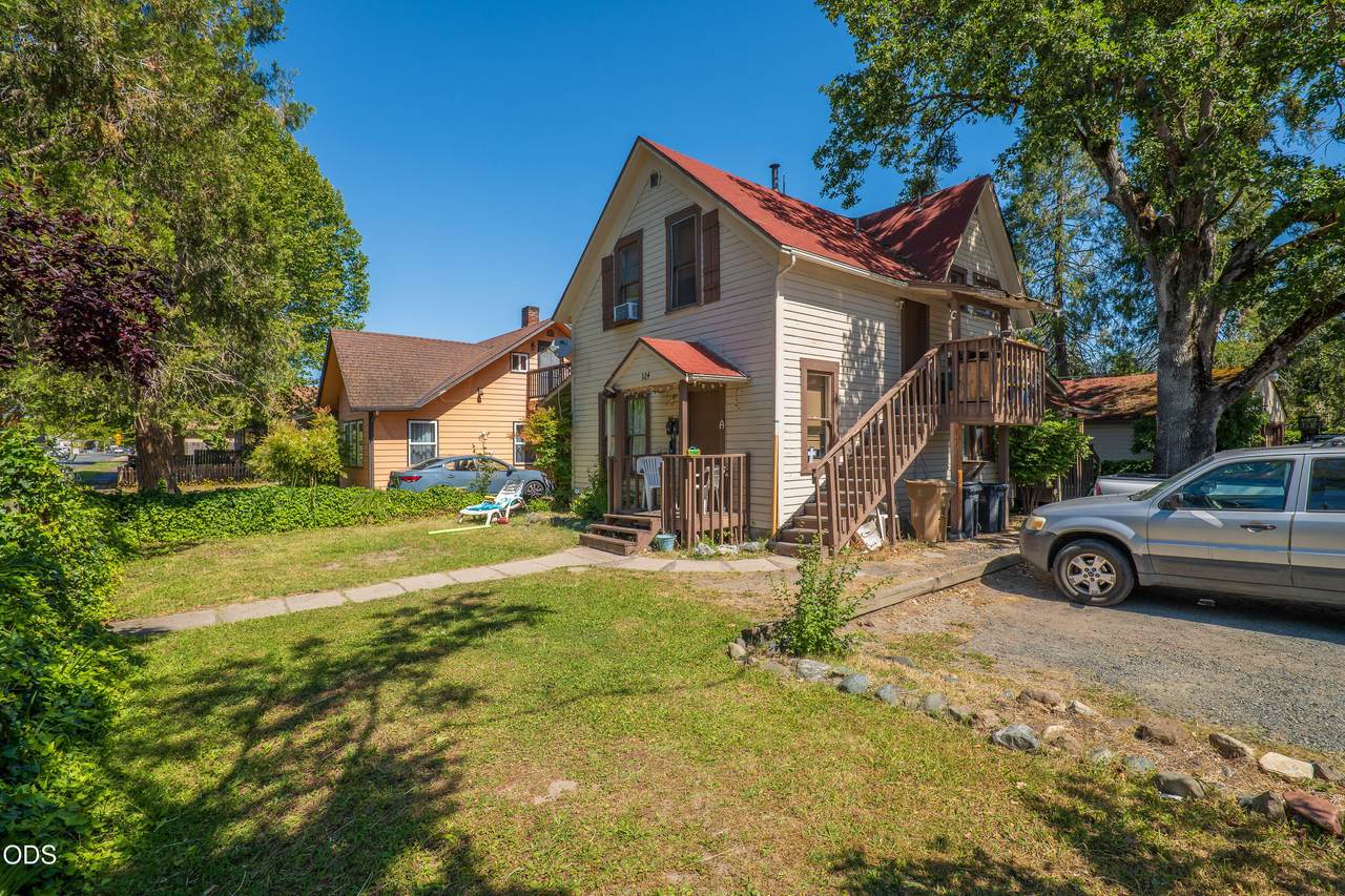 324 D Street - Photo 1