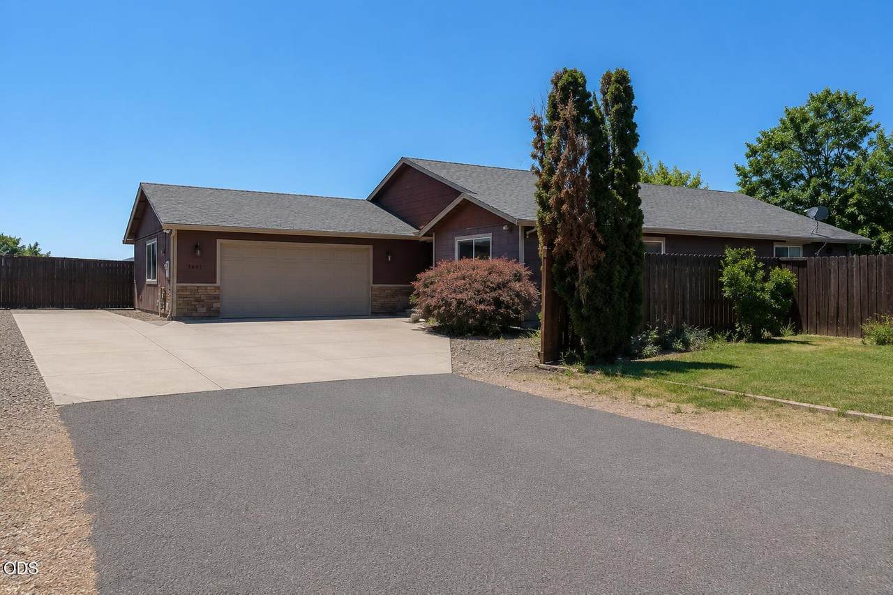 https://bt-photos.global.ssl.fastly.net/coar/1280_boomver_1_220223756-2.jpg