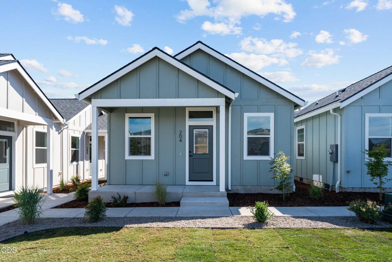 204 Gangnes Drive - Photo 1