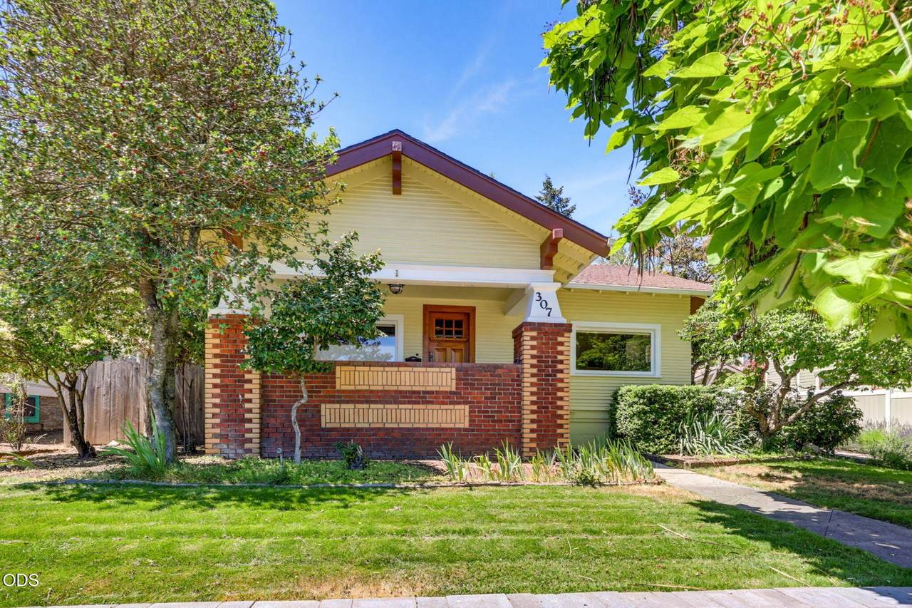 307 Main Street - Photo 1