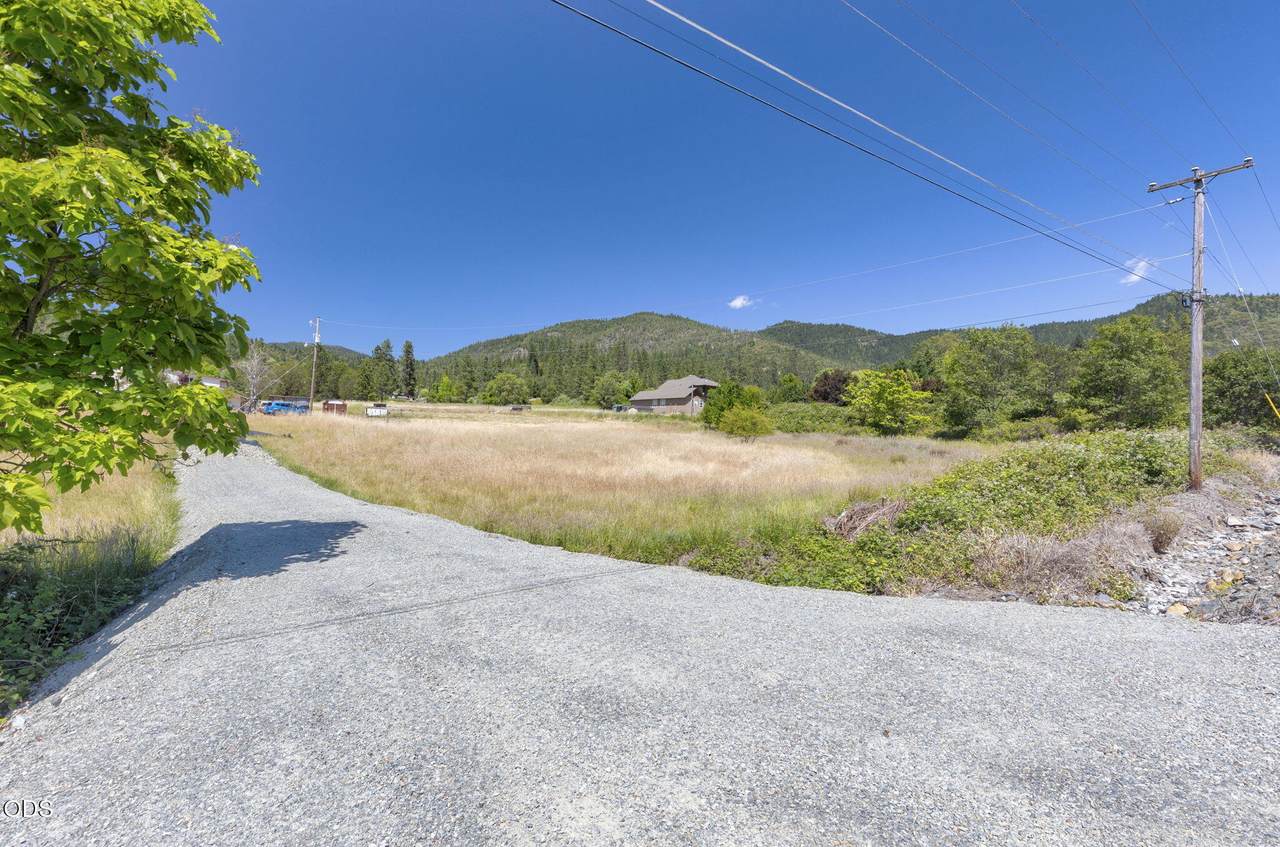 https://bt-photos.global.ssl.fastly.net/coar/1280_boomver_1_220223873-2.jpg