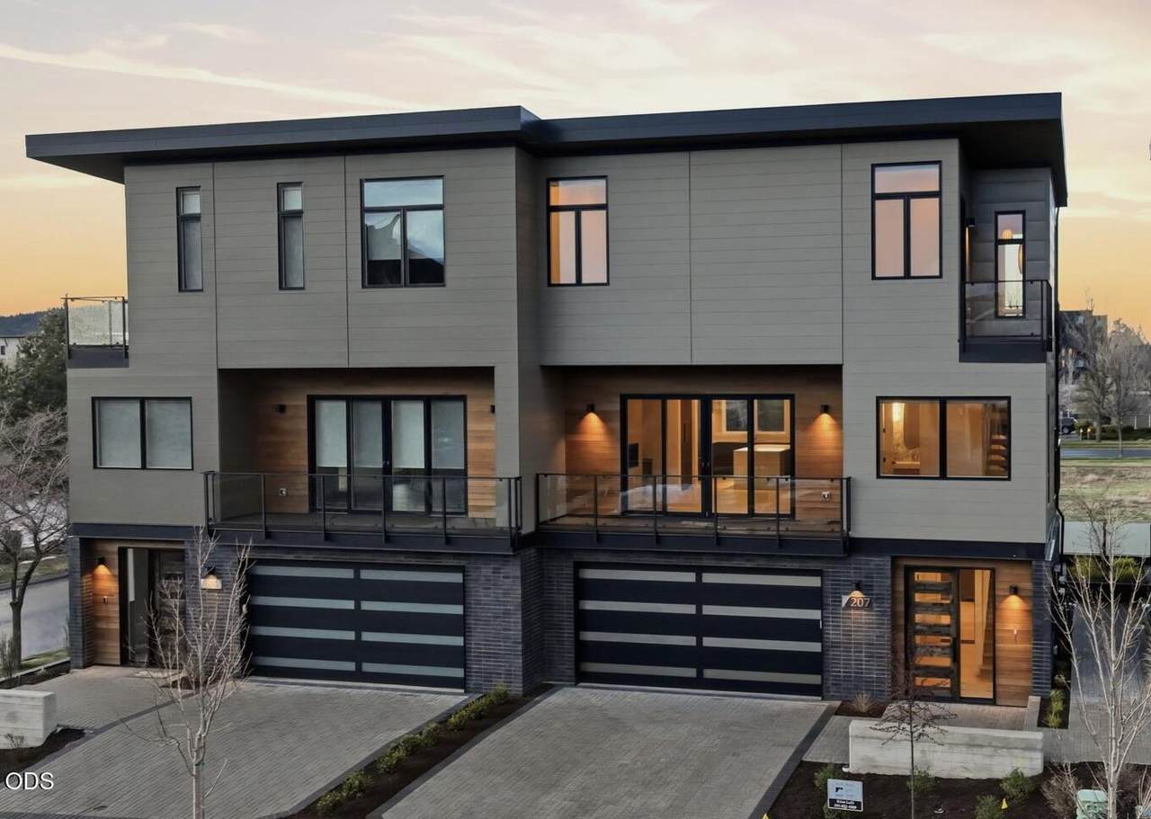 210 Log Court - Photo 1