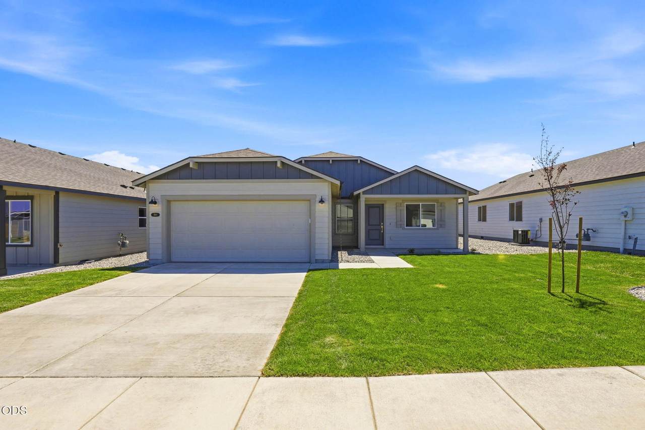 1134 Fairway Road - Photo 1