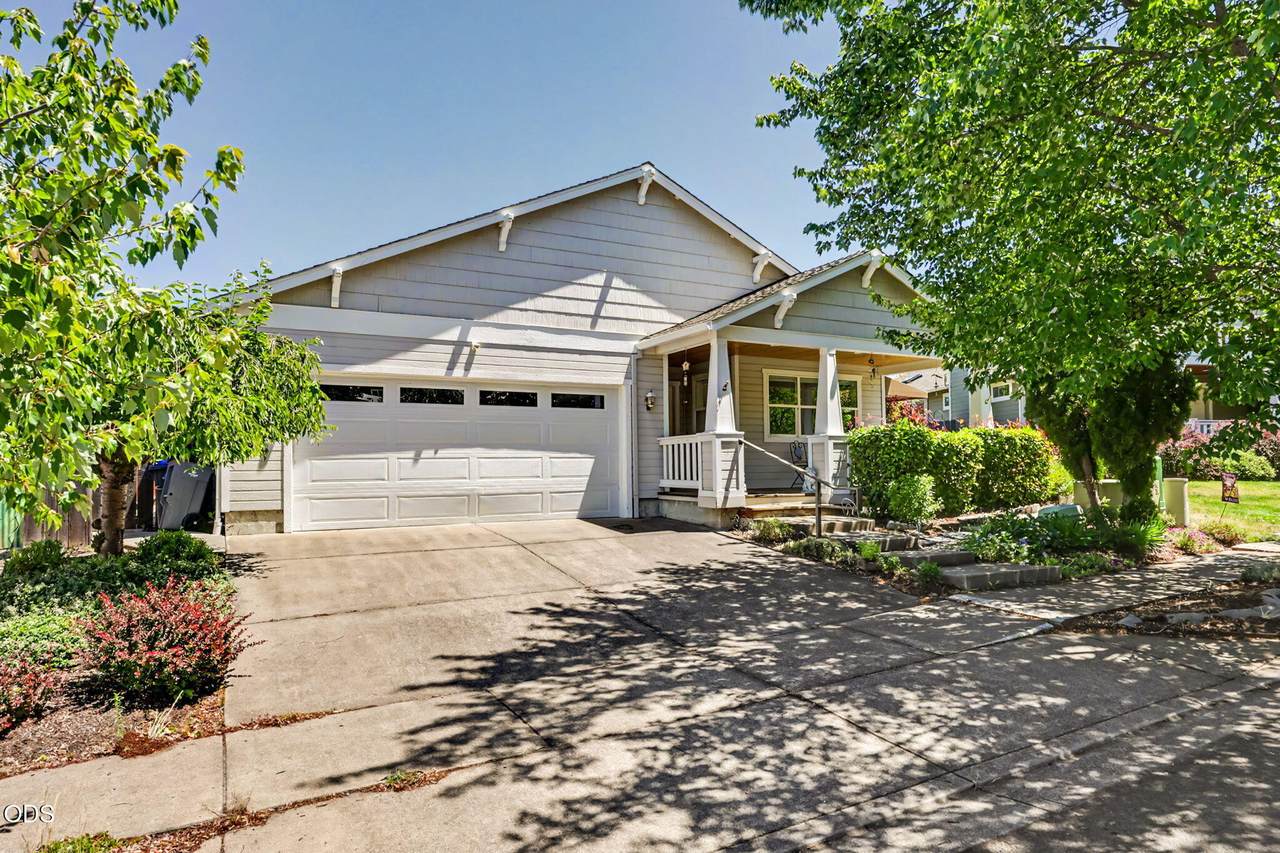 https://bt-photos.global.ssl.fastly.net/coar/1280_boomver_1_220223926-2.jpg