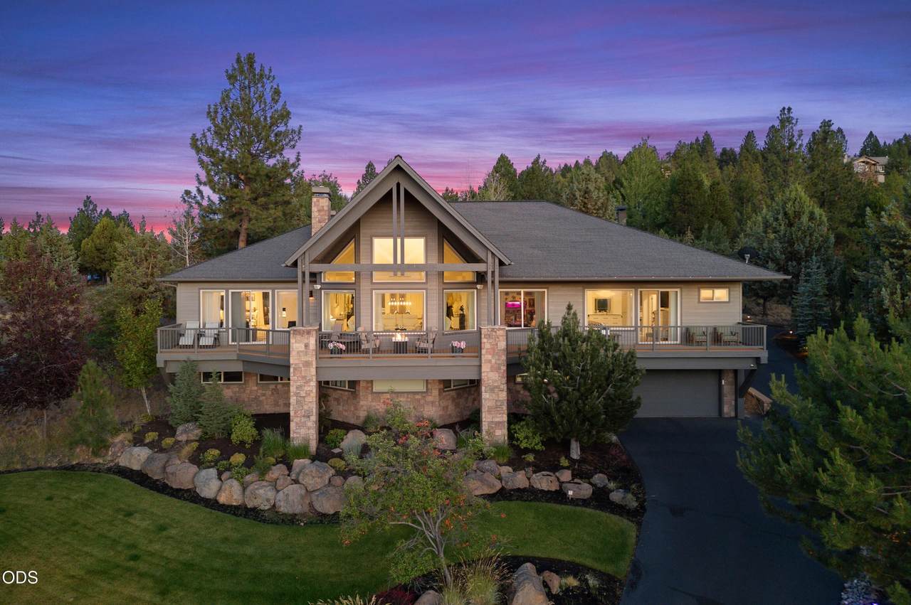 1359 Remarkable Drive - Photo 1